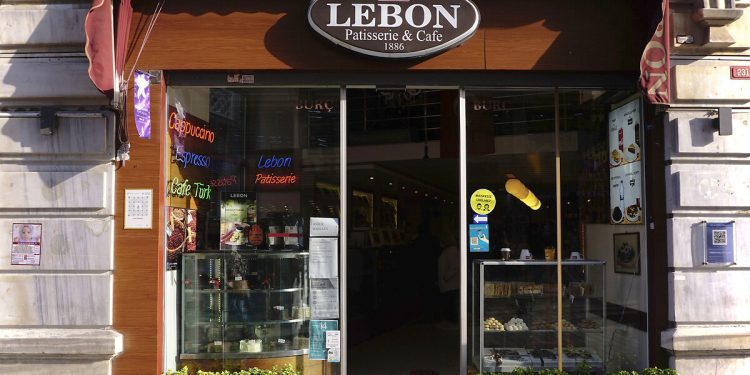 Lebon Pastanesi ve adliyede biten aşklar