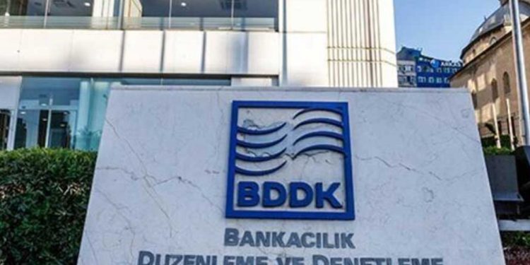 MB faiz indirdi ancak BDDK kredi kullanımını ‘sıkılaştırdı’; ekonomistler şaşkın