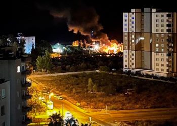 Mersin’deki polisevine saldırıyla ilgili 1 kişi tutuklandı, 21 kişi serbest bırakıldı