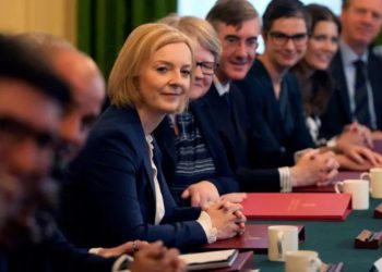 Muhafazakâr Parti içinde Liz Truss'ın istifasını isteyen isimler görüşüyor