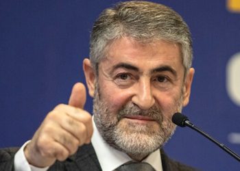 Nureddin Nebati: ’15 Temmuz 246 şehide rağmen Allah’ın bize bir ikramıydı’