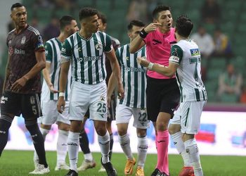 Oğulcan Çağlayan: Hakem benim değil, Hayrullah'ın elinin ofsayt olduğunu söyledi