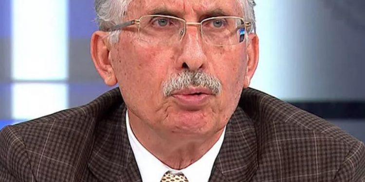 Özer Sencar: Kılıçdaroğlu siyasetin gündemini belirliyor, başörtüsünün arka planı var