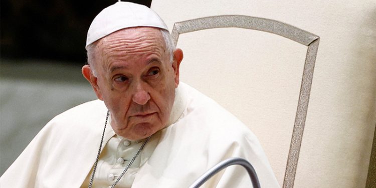 Papa Francis: Birçok rahip ve rahibe porno izliyor
