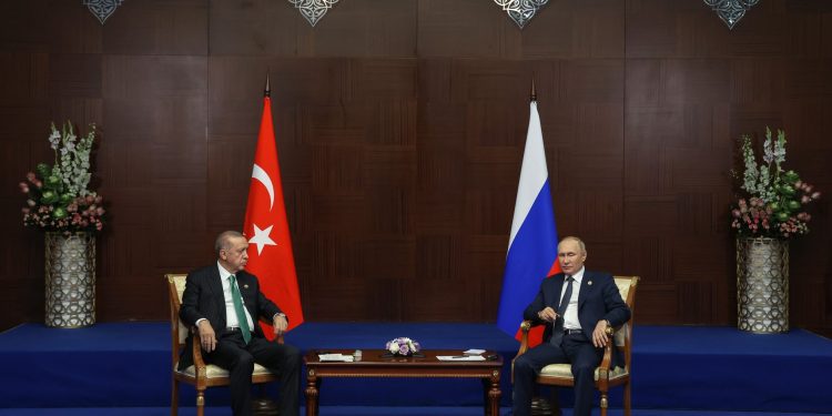 Putin’in Türkiye’yi doğal gaz merkezi yapma teklifinin arkasında ne var?