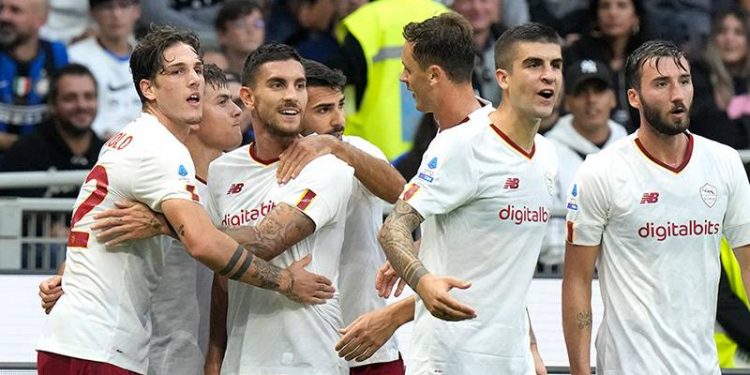Roma, geriden gelerek Inter'i deplasmanda yendi