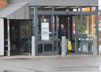 Sabah’ın hedef gösterdiği Bülent Keneş: İt gibi saklanacağınıza arayıp istediğiniz soruyu sorabilirdiniz