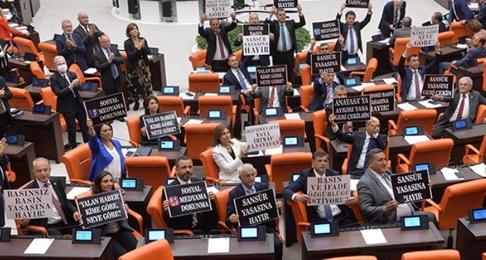 Sansür yasası: olsa ne yazar; olmasa ne yazar