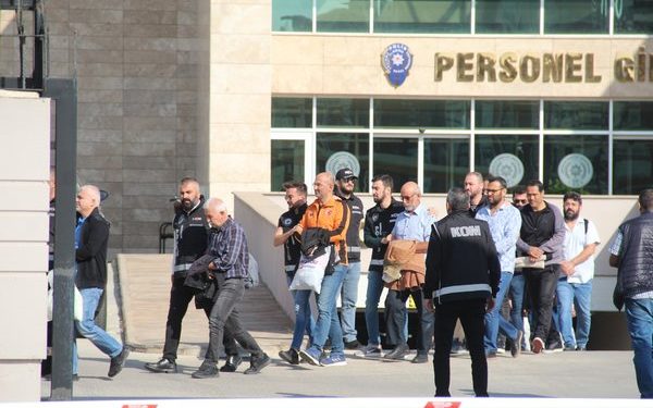 Savcı da kabul etti: Paralar tutuklu ailelerinin kira ve diğer giderleri için dağıtılıyor
