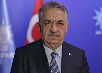 Seçim yaklaştı AKP'li Yazıcı 'günah çıkardı': Hatalarımız oldu, geriye dönüp bakmaya gerek yok