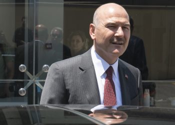 Soylu’nun ‘troll ordusu’: Taksici, marangoz, kuaför, ev hanımı Emniyet’e ‘siber uzman’ oldu