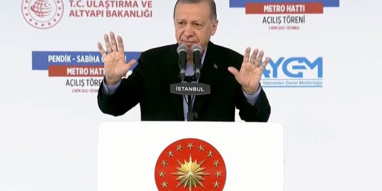 Tayyip Erdoğan, yine Ekrem İmamoğlu’nu hedef aldı: Eli İstanbul’da gözü başka yerde!