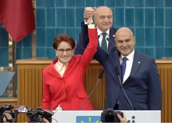 Turhan Çömez, İYİ Parti’ye katıldı