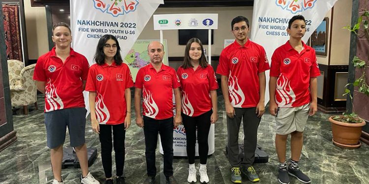 Türkiye, 16 Yaş Altı Satranç Olimpiyatları'nda şampiyon oldu