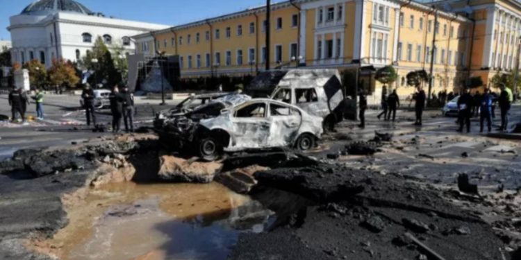 U﻿krayna'da yine sirenler çaldı, Rusya Zaporijya'yı füzelerle vurdu