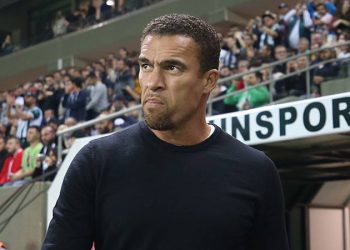 Valerien Ismael: Rakip değil zemin zorladı; 4-0 kazanabilirdik