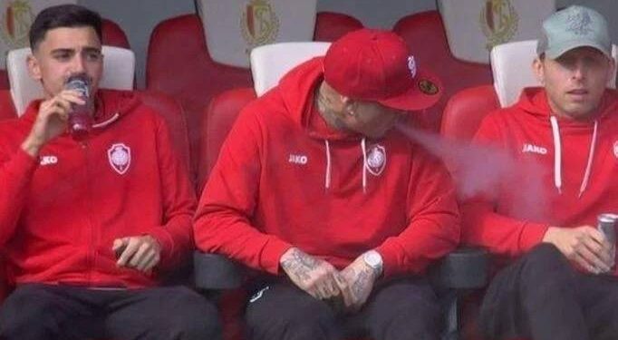 Yedek kulübesinde sigara içen Nainggolan, kadro dışı bırakıldı