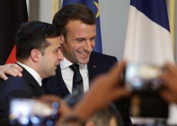 Zelenskiy: Macron bana hep 'WhatsApp'tan ara' der