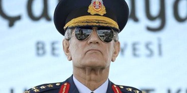 Akın Öztürk AYM’ye başvurdu, karar yüce divan için emsal olacak