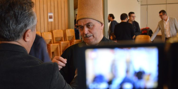 ‘Rumi diyalog programlarıyla sulh adaları oluşturmaya çabalıyoruz’