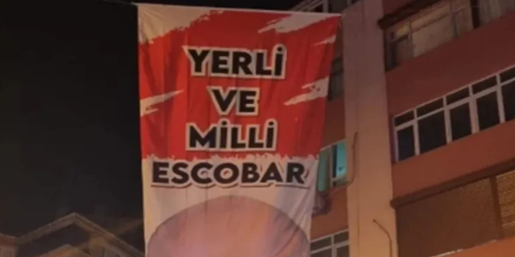 ‘Yerli ve milli Escobar’ pankartına ‘Soylu kastedildi’ davası