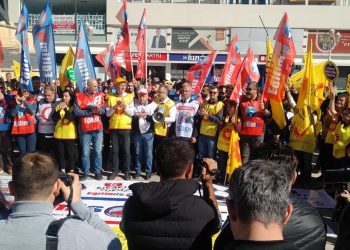 Öğretmen Meslek Kanunu’na Karşı Eğitimciler İş Bıraktı