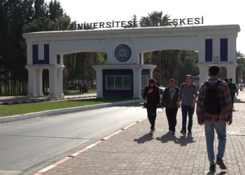 Geçim Derdi Üniversite Okumaya Engel