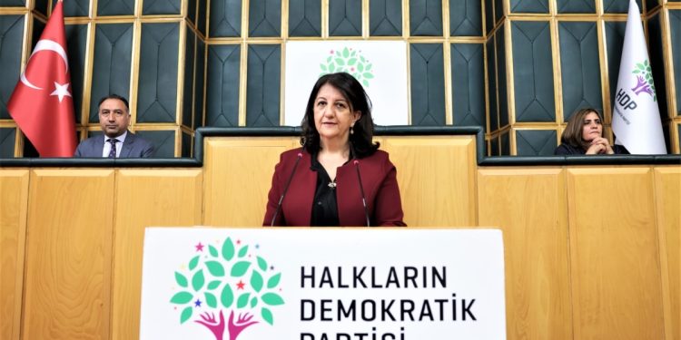 HDP ve İYİ Parti Arasında Sular Durulmuyor