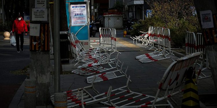 Çin’de Covid önlemlerine yönelik öfke büyüyor: Halk hükümetin politikalarını protesto ediyor