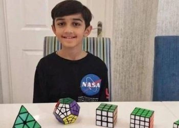 11 yaşındaki çocuk, IQ testinde Albert Einstein ve Stephen Hawking'in rekorunu kırdı