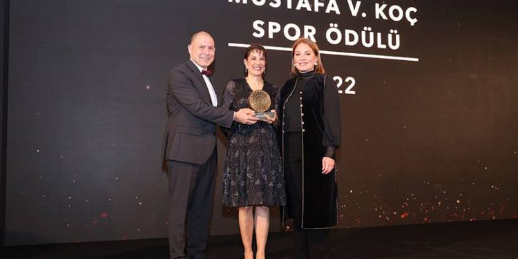2022 Mustafa V. Koç Spor Ödülü'nün sahibi "Adım Adım Oluşumu" oldu