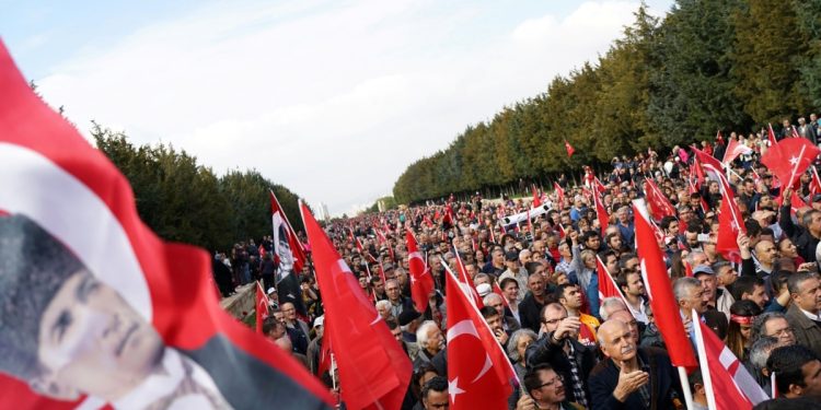 Atatürk Ölümünün 84. Yılında Tüm Türkiye’de Anıldı