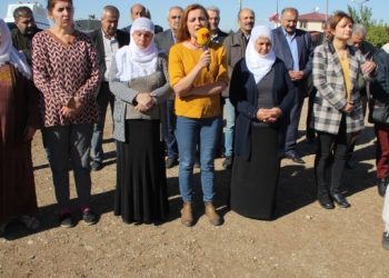Tutuklu yakınları: Siyasi partiler neden sessiz? | YENİLENDİ