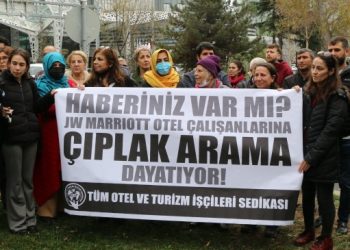 Kadın işçiye çıplak arama dayatması protesto edildi