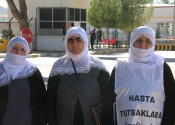 Adalet Nöbeti: Tecrit ve işkence son bulsun