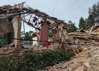 Endonezya’daki depremde ölü sayısı 310’a çıktı