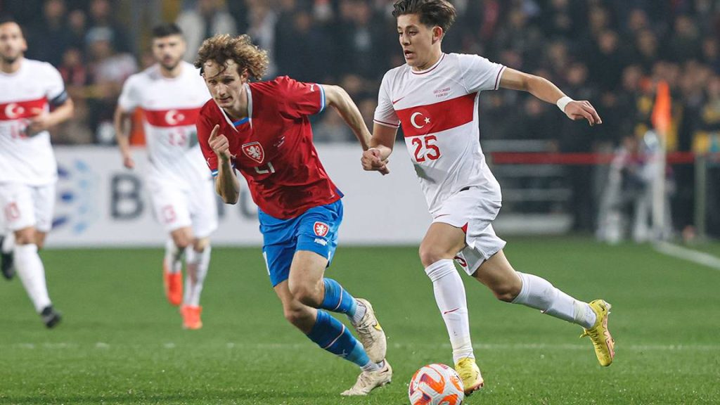 A Milli Futbol Takımı, Gaziantep'te oynanan özel maçta Çekya'yı 2-1 yendi