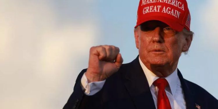 ABD ara seçimlerinde belirsizlik sürerken Trump'ın 2024 başkan adaylığı duyurusu da ertelenebilir