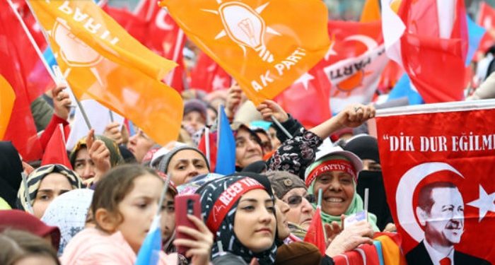 AK Parti’yi ayakta tutan temel sebepler