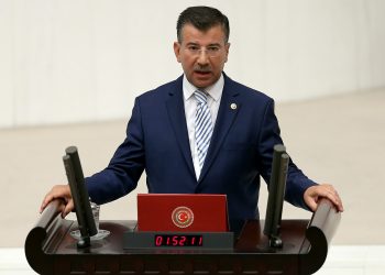 AKP’li Cevheri: HDP legal parti, desteklerine ihtiyacımız var
