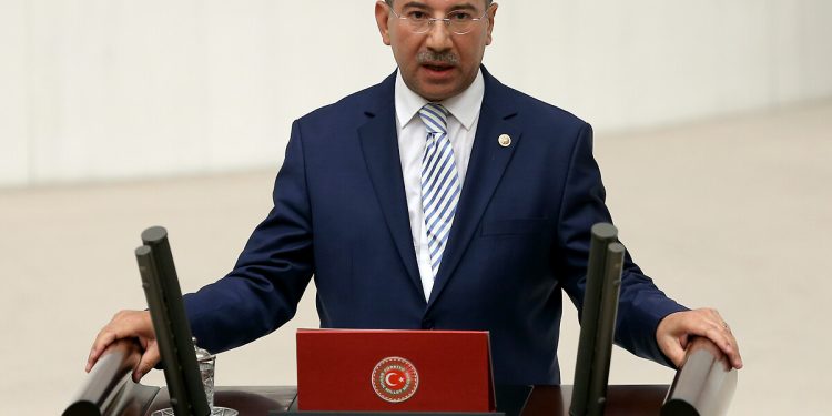 AKP’li Cevheri: HDP legal parti, desteklerine ihtiyacımız var