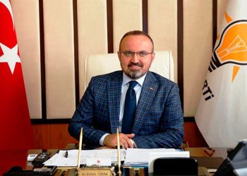 AKP'li Turan: Kendimizi revize edersek tarihin en büyük oyunu alacağız