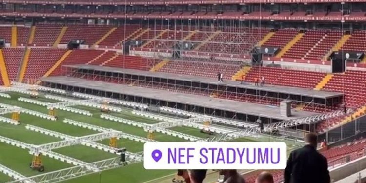 AKP'nin "Birlik, İrade, Zafer" programının NEF Stadı’nda yapılacağı açıklanmıştı; İl Başkanı Kabaktepe'den saha zeminiyle ilgili açıklama