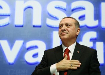 AKP'nin İBB sabıkası bitmiyor: Ensar Vakfı ile öğrencileri dolandırmışlar