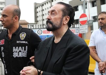 Adnan Oktar’a 891 yıl hapis cezası verildi