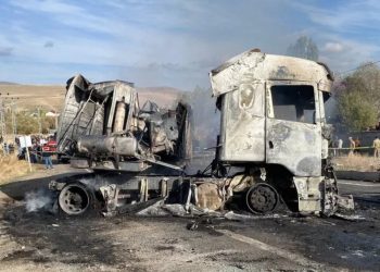 Ağrı’da yolcu otobüsü, tanker ve TIR çarpıştı: 7 ölü, 11 yaralı