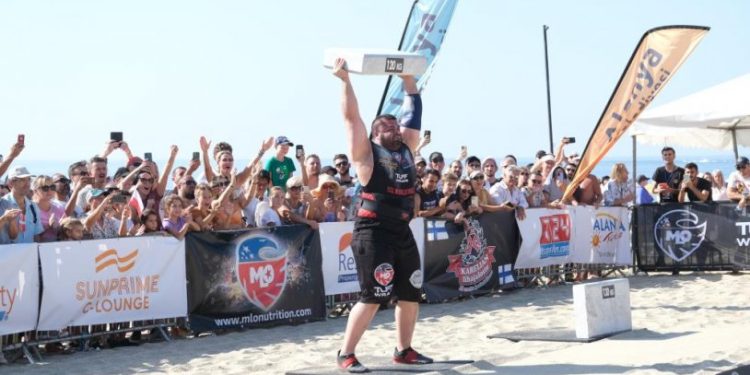 Alanya'da dünyanın en güçlü adamı yarışında ilk günün kazananı Smaukstelis