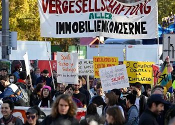 Almanlar Berlin'de hayat pahalılığını protesto etti: "Artık kebap almaya bile gücümüz yetmiyor"