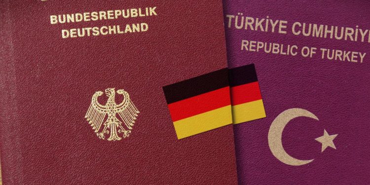 Almanya Türk Toplumu vatandaşlık yasası reformundan memnun