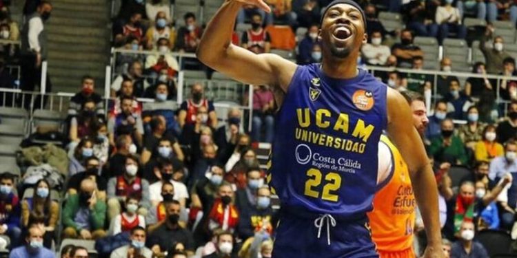 Anadolu Efes, yeni transferini duyurdu